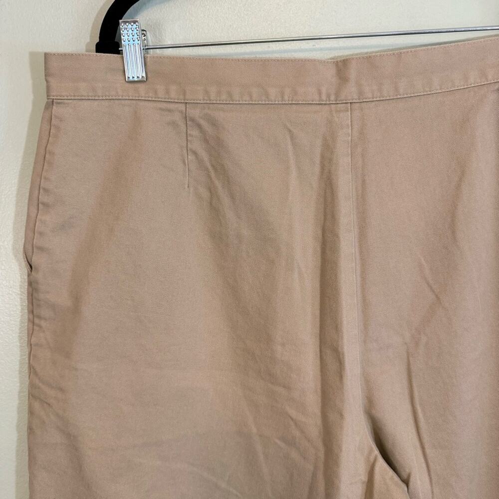 LL Bean Women’s 100% Cotton Khaki Beige Chino Shorts Size 20 - Picture 6 of 7